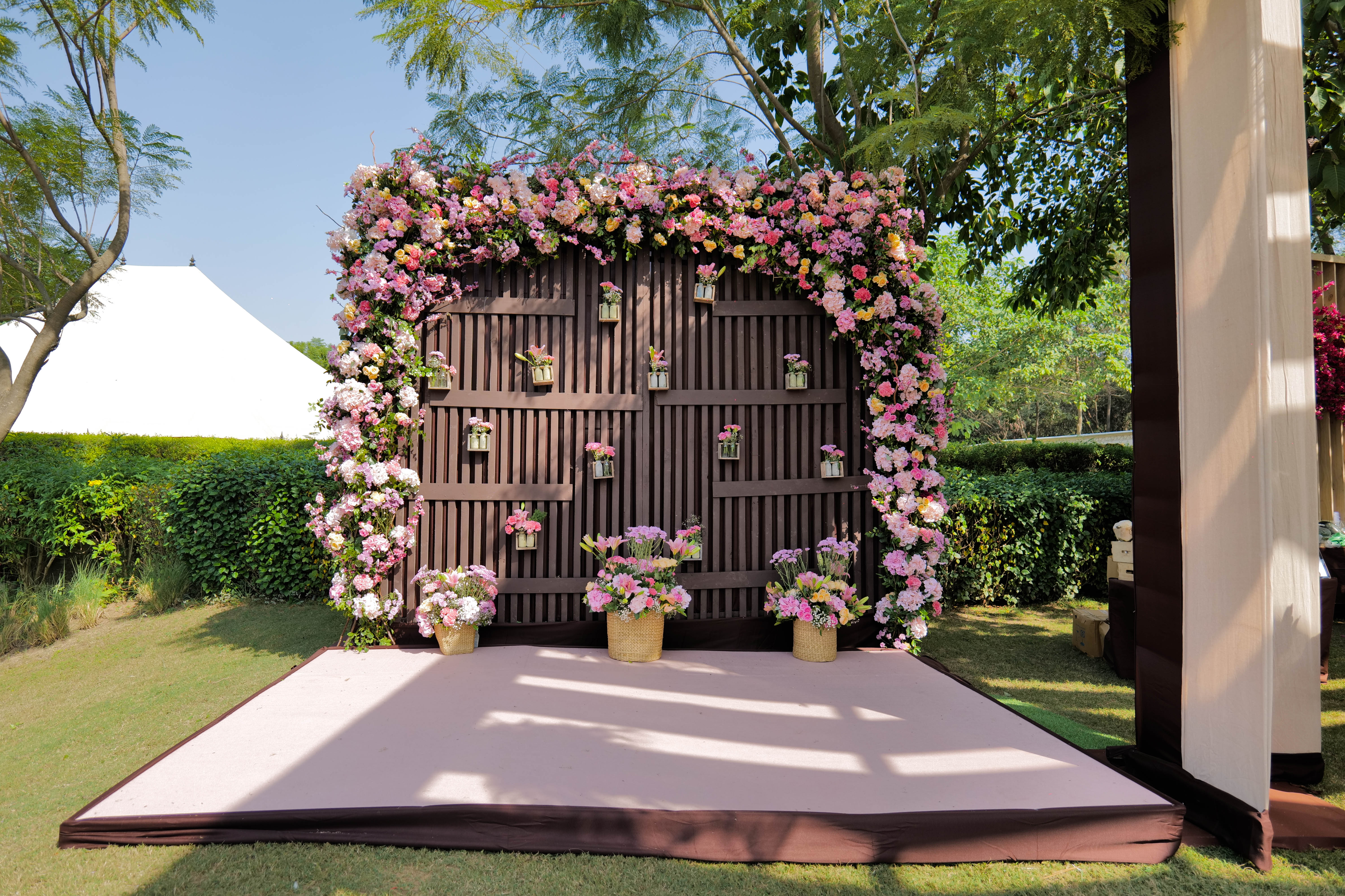 7 Trending Bridal Entry Ideas for the Modern Punjabi Bride: Swag and Tradition